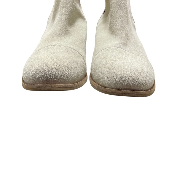 Toms Esme Suede 10 Block 2 1/2” Heel Ankle Boot Women’s Cream Black - Picture 3 of 8